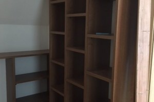 Shelving unit